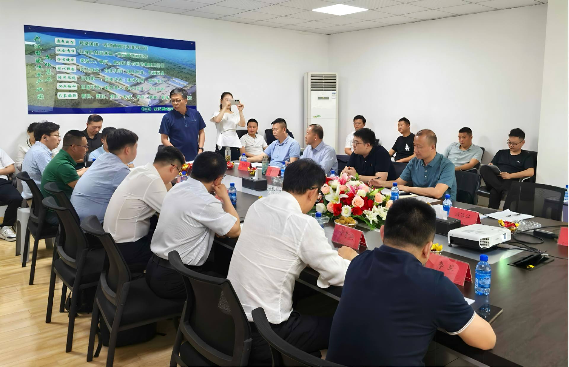 擎动长江经济带产业升级 天逸集团深度赋能湖北商专用车出口出海..